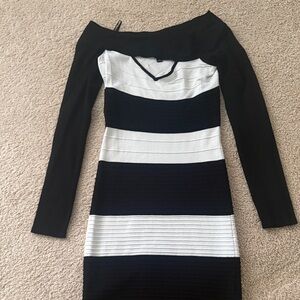 Guess Black and White Long Sleeve Dress